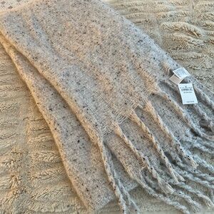 American eagle scarf NEW with tags